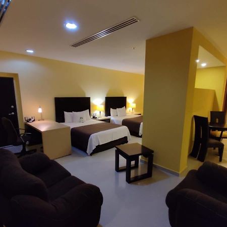 Hipico Inn Hotel Poza Rica Exterior photo
